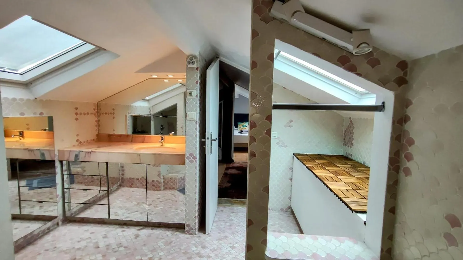 Frgk - Entire Building In Канны 0*,