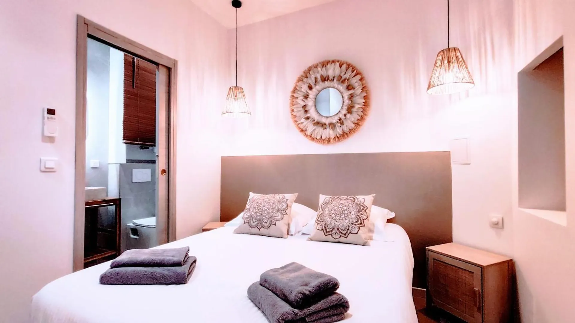 Apartment Frgk - Entire Building In Cannes