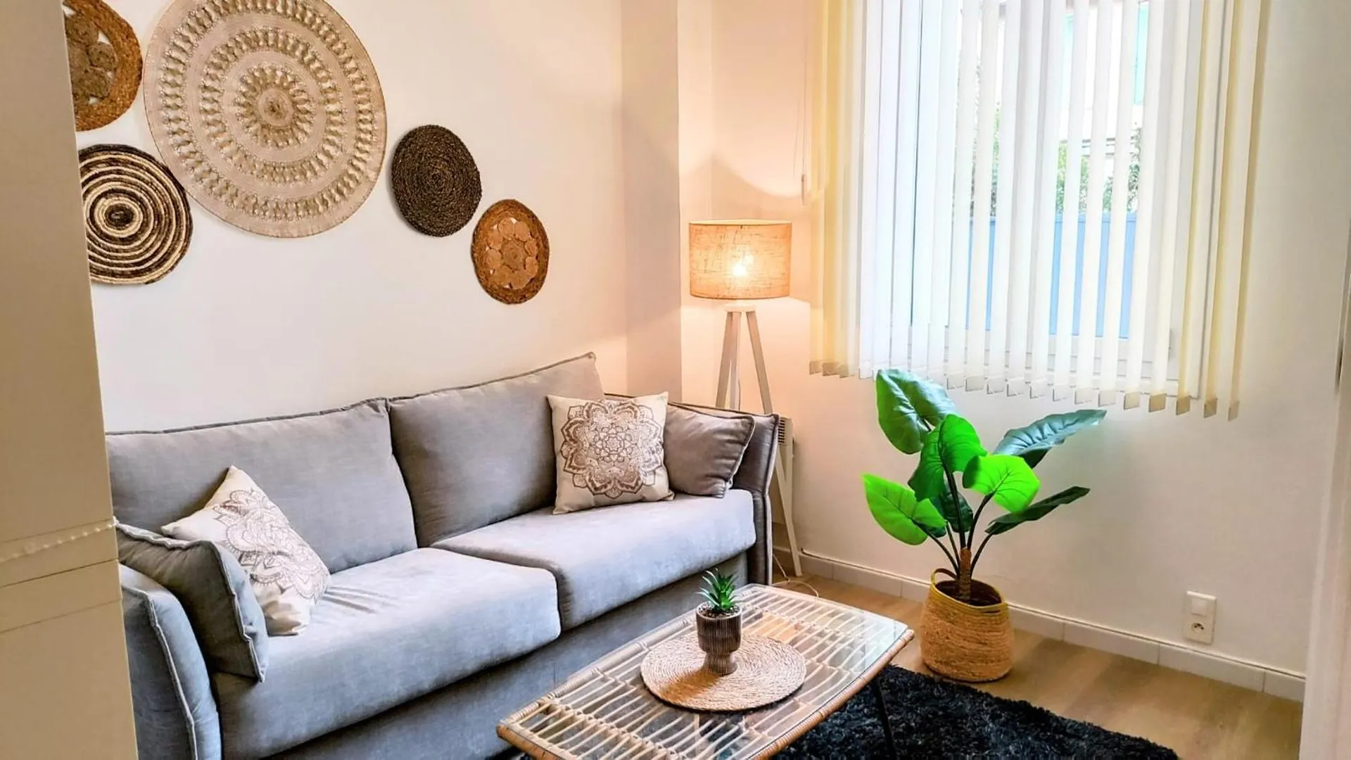 Frgk - Entire Building In Cannes Apartment