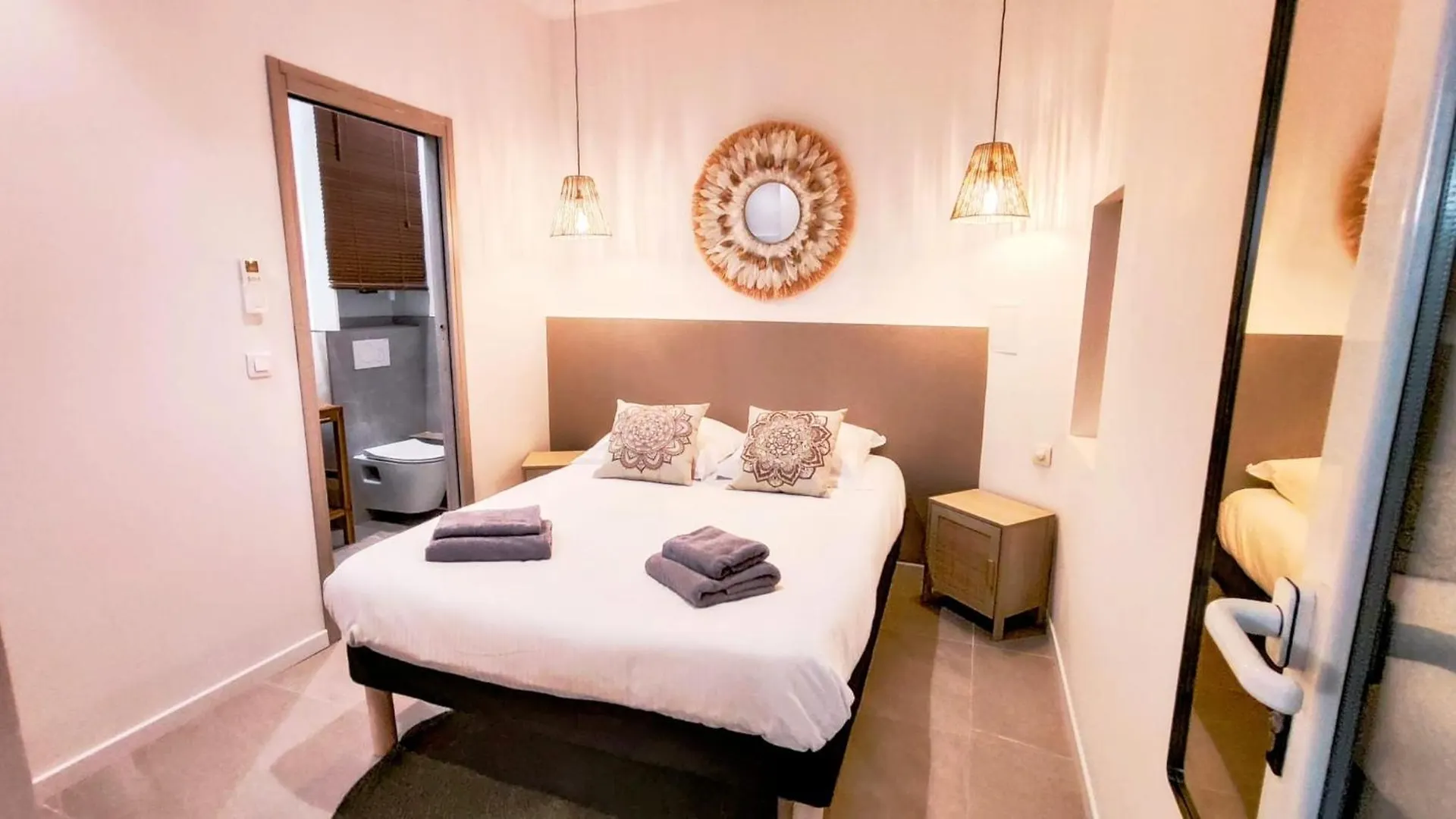 Frgk - Entire Building In Cannes Apartment