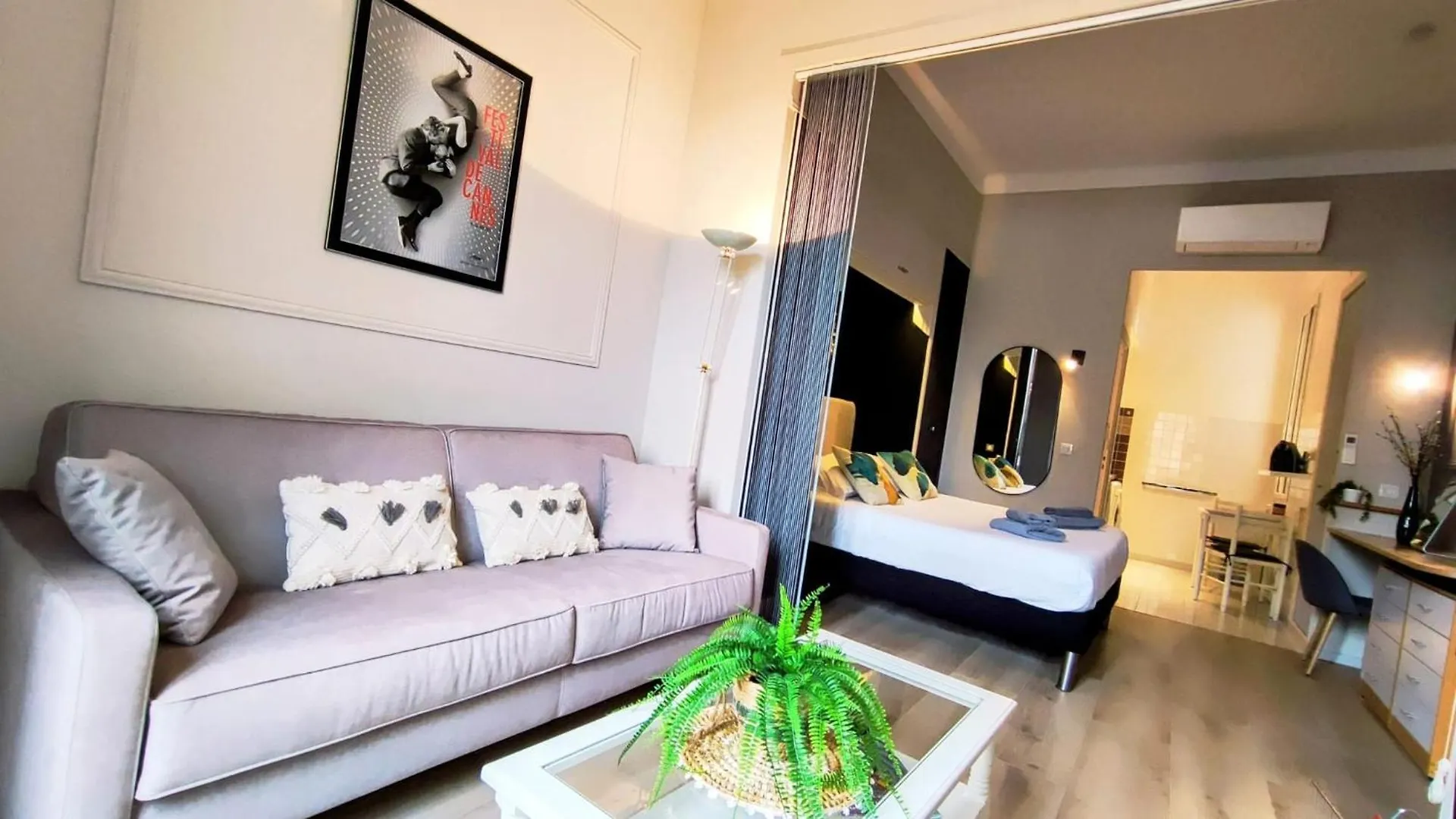 Frgk - Entire Building In Cannes Apartment