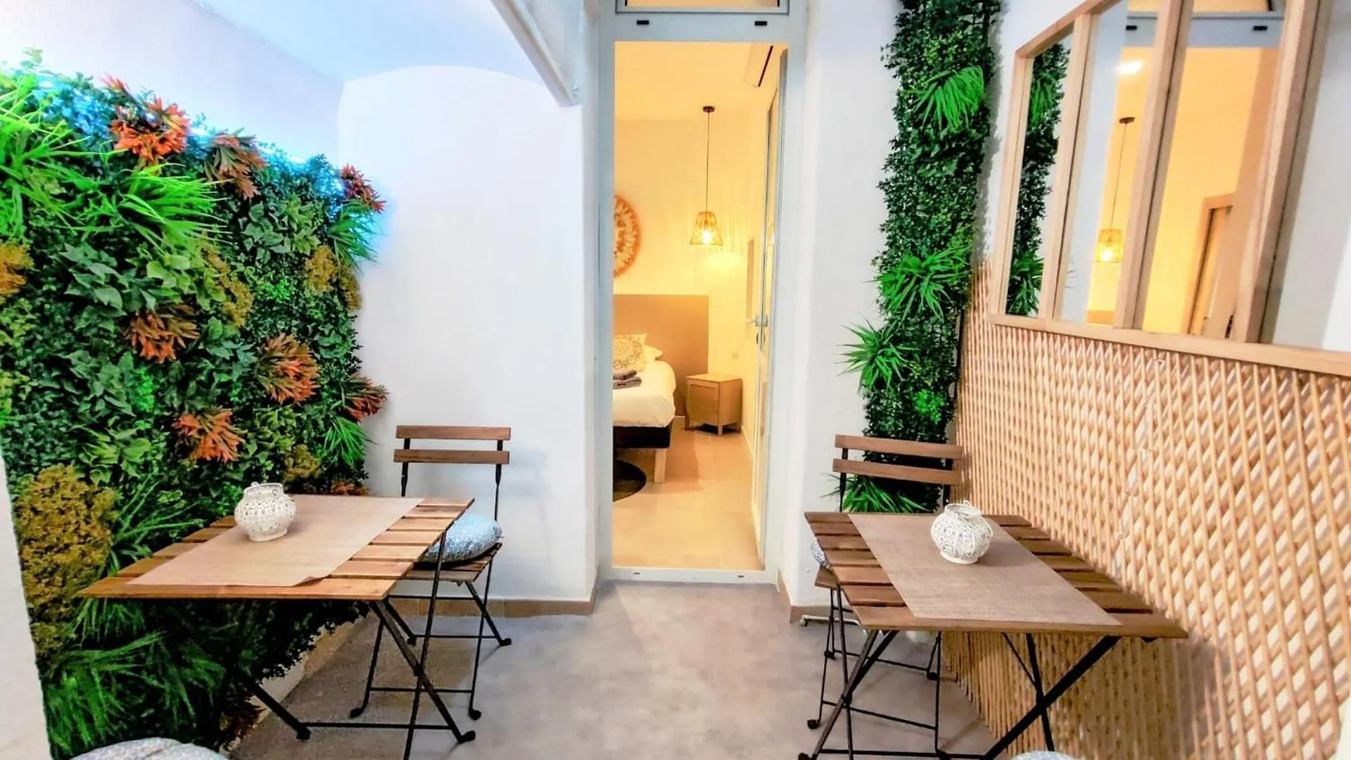 Apartment Frgk - Entire Building In Cannes France